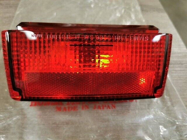 NOS HONDA CB250 1991 - 2008 CB650 1983 - 1985 SUB TAIL LIGHT 33706-ME5-671 H70