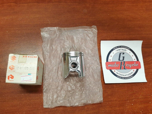 NOS SUZUKI 1975 - 80 RM125 PISTON OS 0.25 1211041310025 SUB. 12110-41311-025 S31