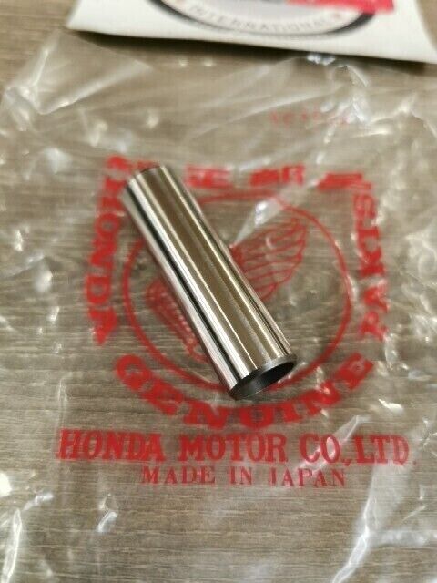 NOS HONDA C77 1960 CA77 1961 CL300 CP77 CYP77  PIN PISTON 13112-251-305 H95