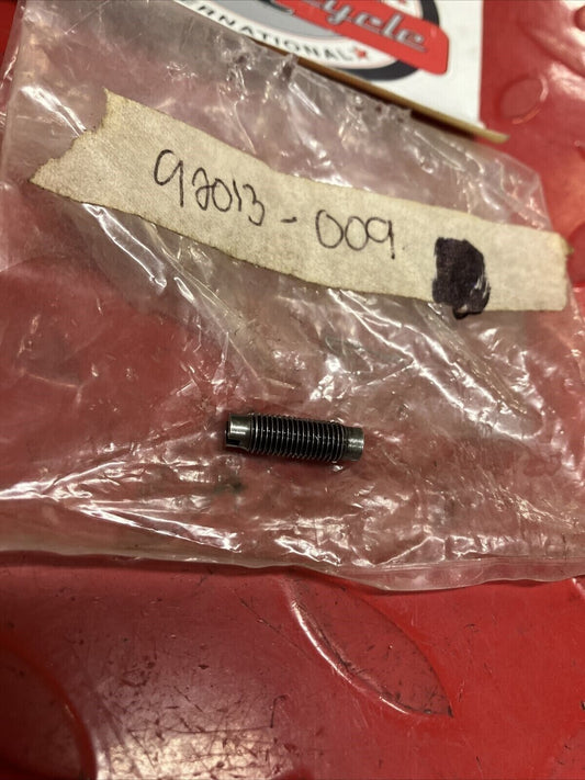 NOS KAWASAKI VALVE ADJUSTER ROCKER SLOTTED SCREW 92013-009 K14