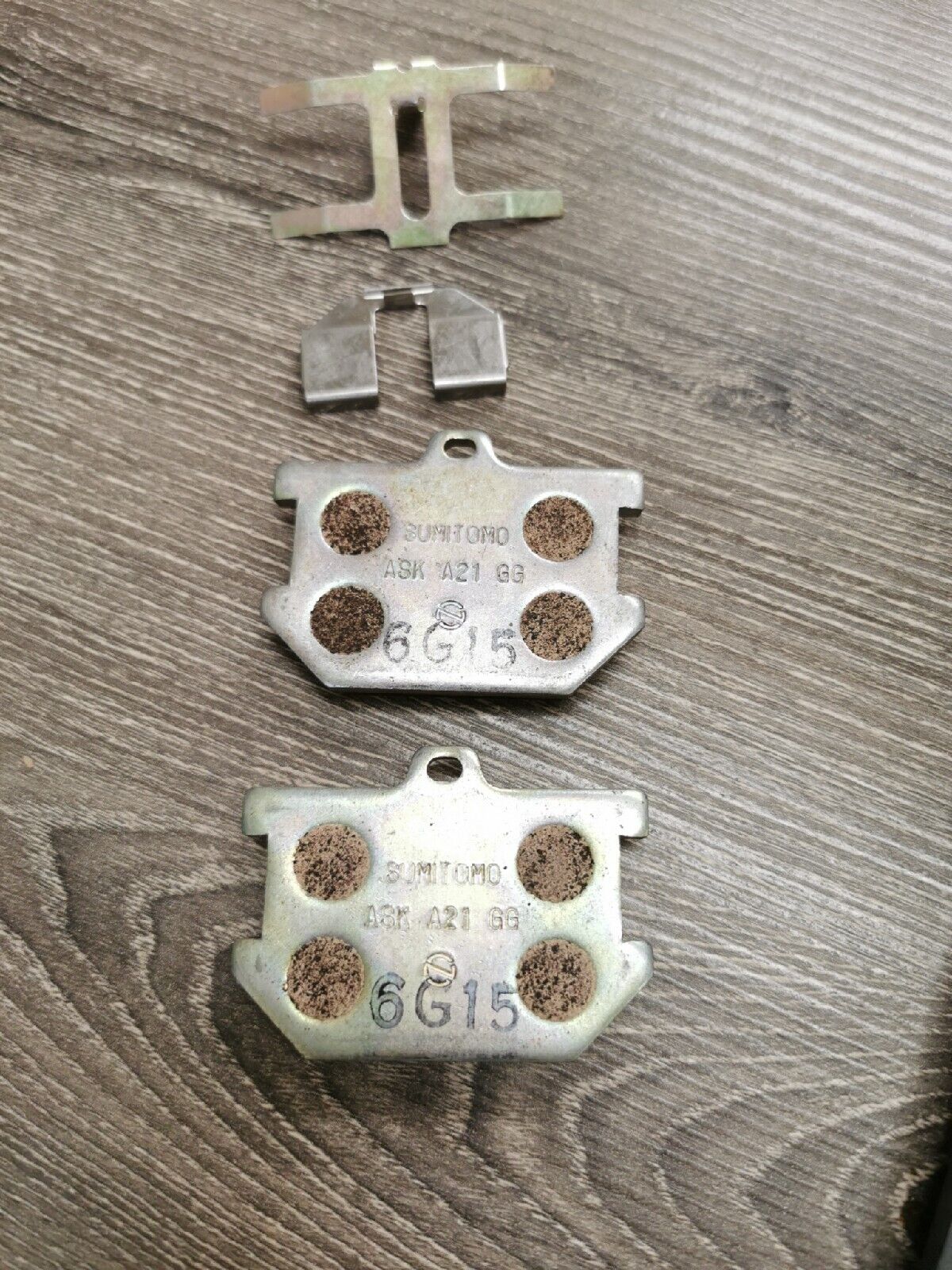 NOS YAMAHA BRAKE PAD KIT   1J3-20000-13-00 Superseded by 4K0-W0045-02-00 Y54