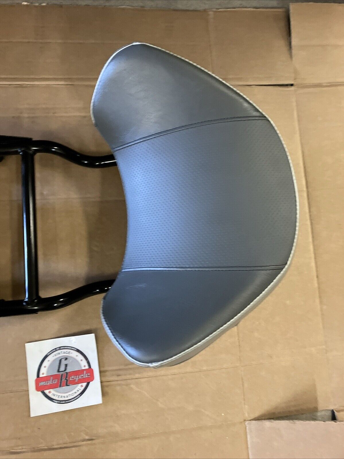 NOS Yamaha Venture Lite 500 2007 - 2012 Rear back passenger seat ( No hardware )