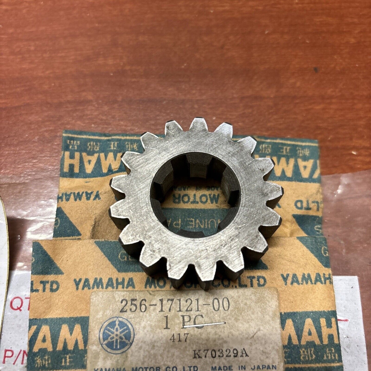 NOS Yamaha TX650 TX750 XS1 XS2 XS650 XS750 2ND PINION GEAR 256-17121-00-00 Y172