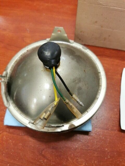 NOS Yamaha XS360 XS400 HEAD LAMP LENS 1L9-84320-60-00 SUB 1L9-84320-61-00 Y122