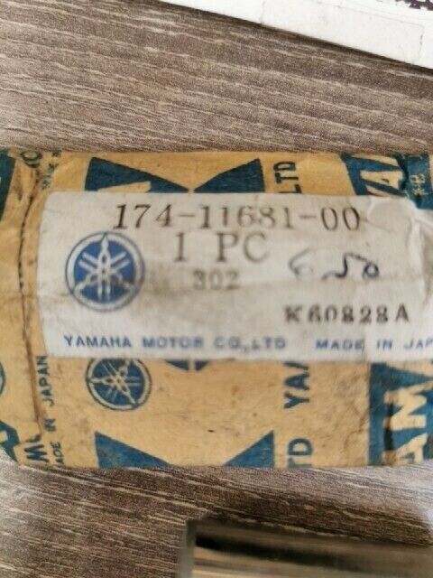 NOS YAMAHA YCS1C CS5 RD200A BW80S PW80E CS3B CRANK PIN 174-11681-00-00 Y155