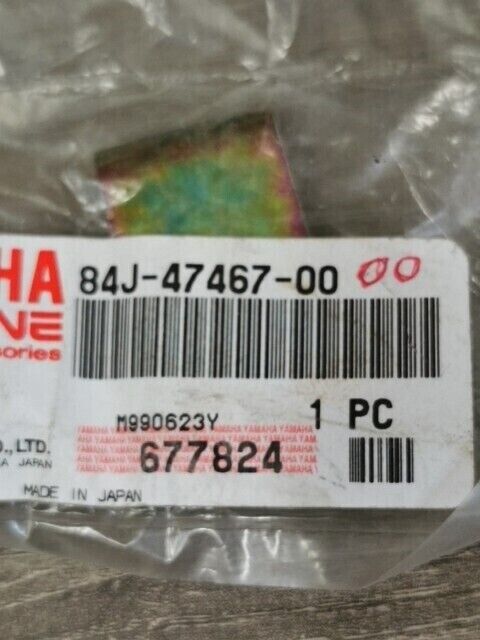 NOS YAMAHA PHAZER PZ480N VENTURE VT480U VT480R PLATE GUIDE 84J-47467-00-00 Y108