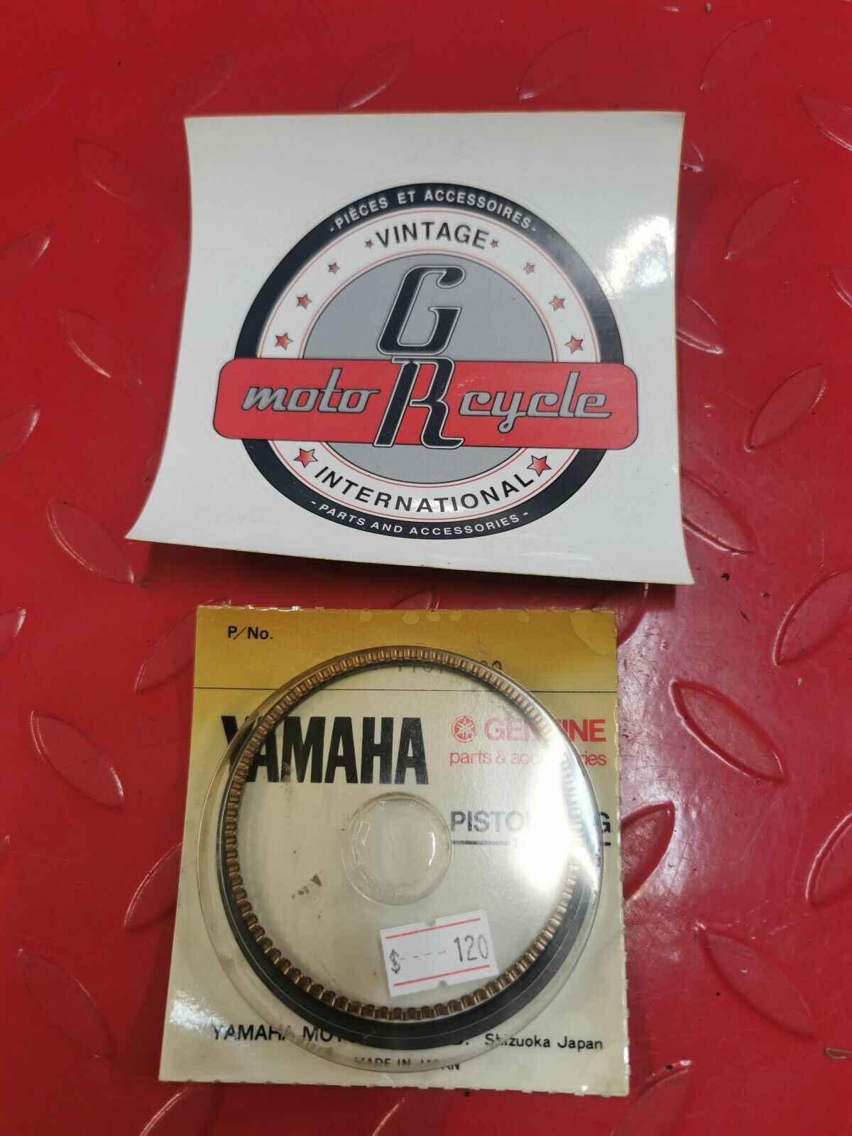 NOS Yamaha FZR1000 PISTON RING SET 2GH-11610-00-00 Y17