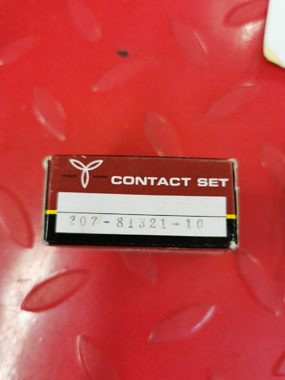 NOS YAMAHA   MX100 MX125 1974 1975  IGNITION CONTACT POINTS 207-81321-10-00  J11