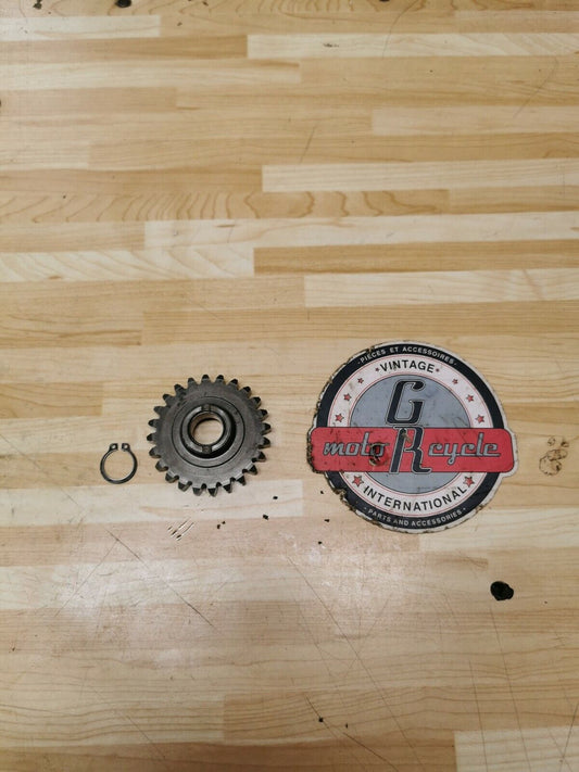 Suzuki RM125 1981 kickstarter kick starter idle gear
