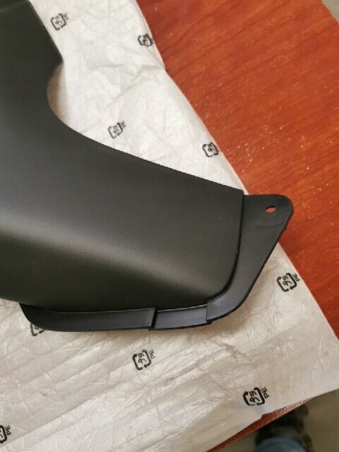 NOS Honda 2002 2003 CBR900RR RIGHT DUCT COVER 64593-MCJ-750ZA H106