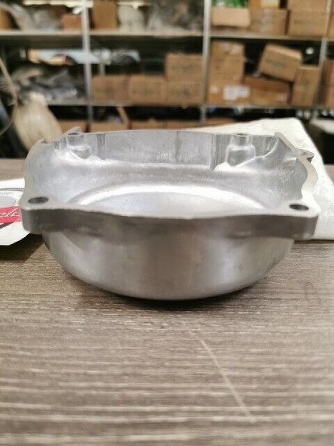 NOS YAMAHA DT100A 1974 DT175B 1975 DT100C COVER CRANKCASE L 437-15411-01-00 Y160