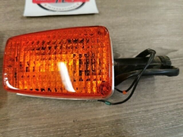 NOS HONDA CB750F 1979 TURN SIGNAL WINKER ASSY L R R  33650-445-671 H83