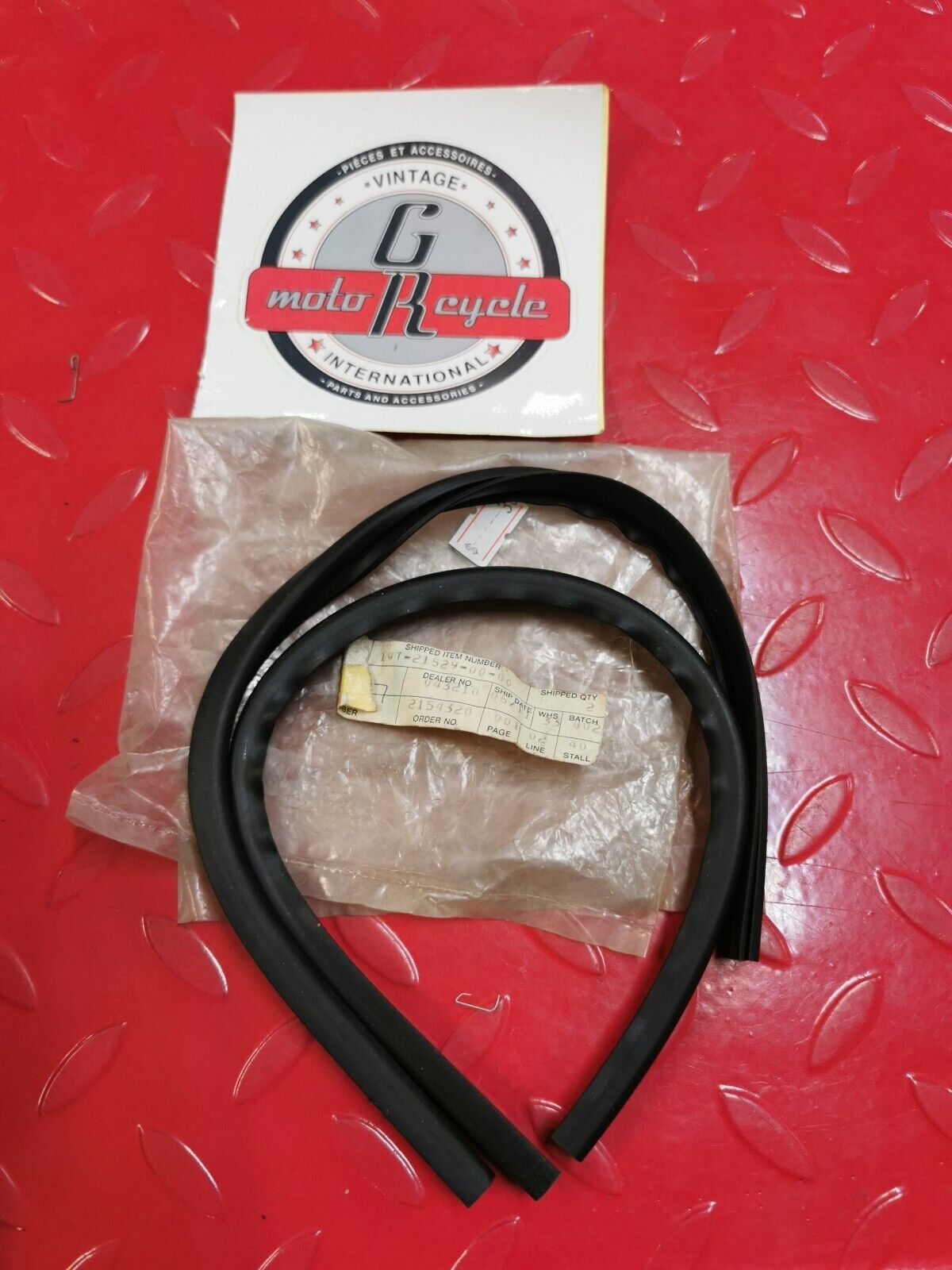 NOS YAMAHA CA50 1983 - 1986 MOLD FENDER KIT 14T-21529-00-00 Y30