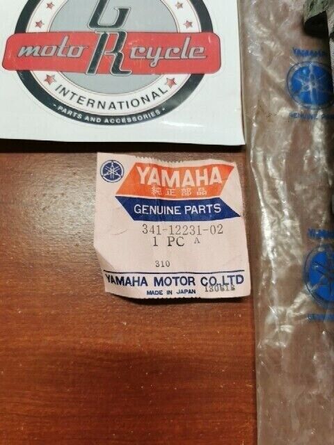 NOS Yamaha TX750/A STOPPER GUIDE 1 341-12231-02-00 SUB. 341-12231-03-00 Y101