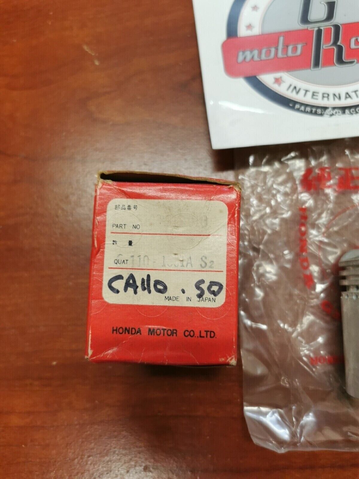 NOS Honda CA110 PISTON (OS 0.50) 13103-011-010 H34