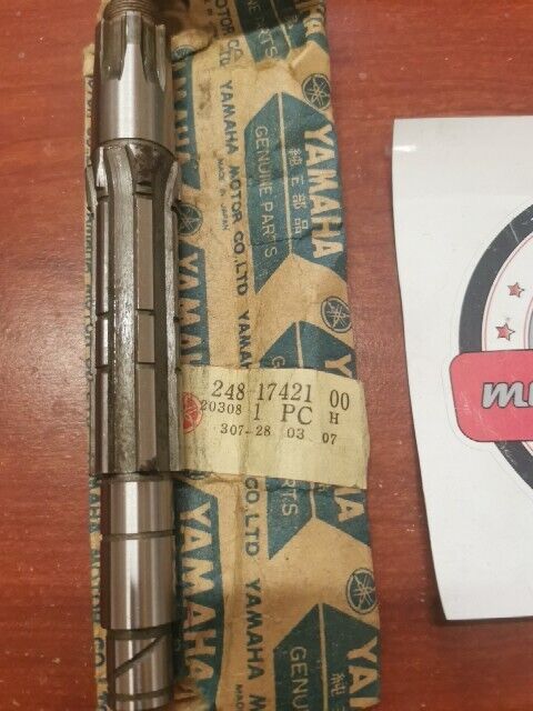 NOS Yamaha AT1 CT1 HT1 DRIVE AXLE 248-17421-00-00 Y141