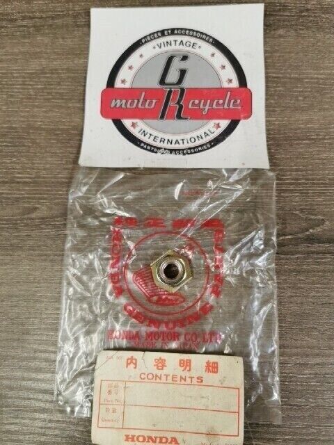 NOS HONDA GL1000 1979 1980 NUT HEADLIGHT CASE 61303-422-000 H95