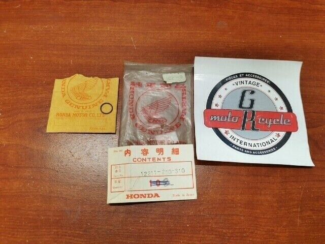NEW NOS Honda CB250 CB400 CB450 CB750 VALVE GUIDE CLIP 12211-250-310 H93