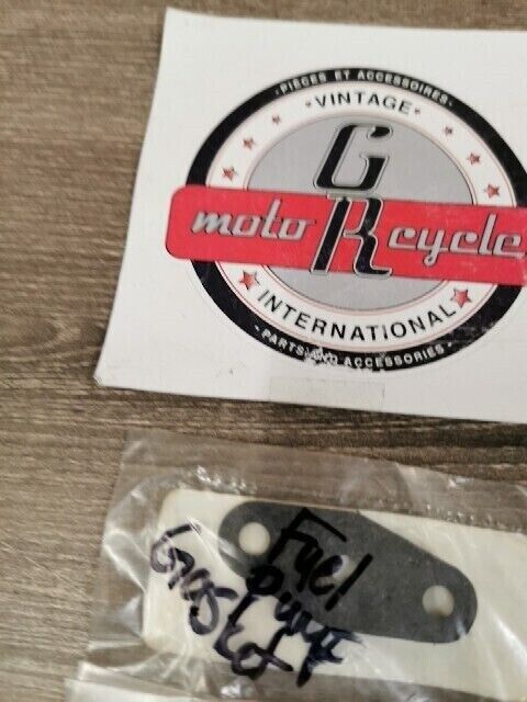 NOS YAMAHA Outboard Motor 70-200 HP GASKET FUEL PUMP 650-24431-A0-00 Y112