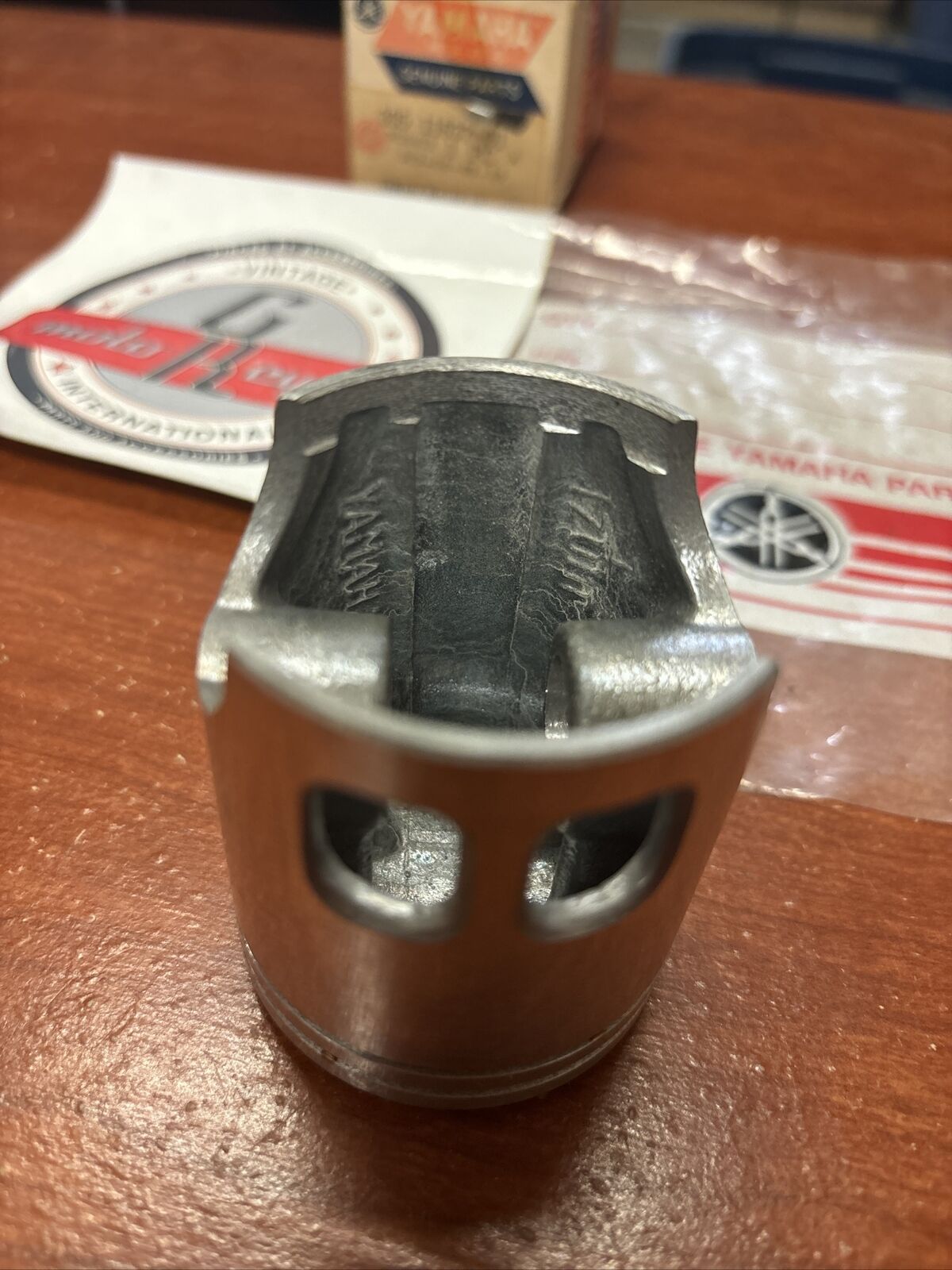 NOS Yamaha LT2 LT3 PISTON O/S 0.75 305-11637-01-00 Y175