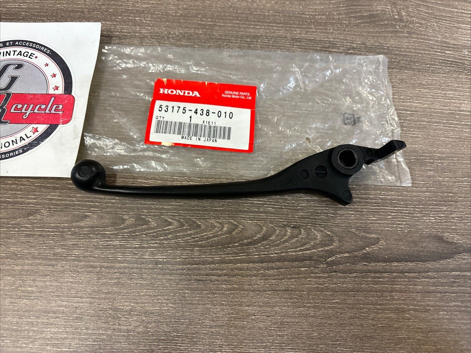 NOS Honda CB250 CB400 CB750 RIGHT BRAKE LEVER 53175-438-010 H132