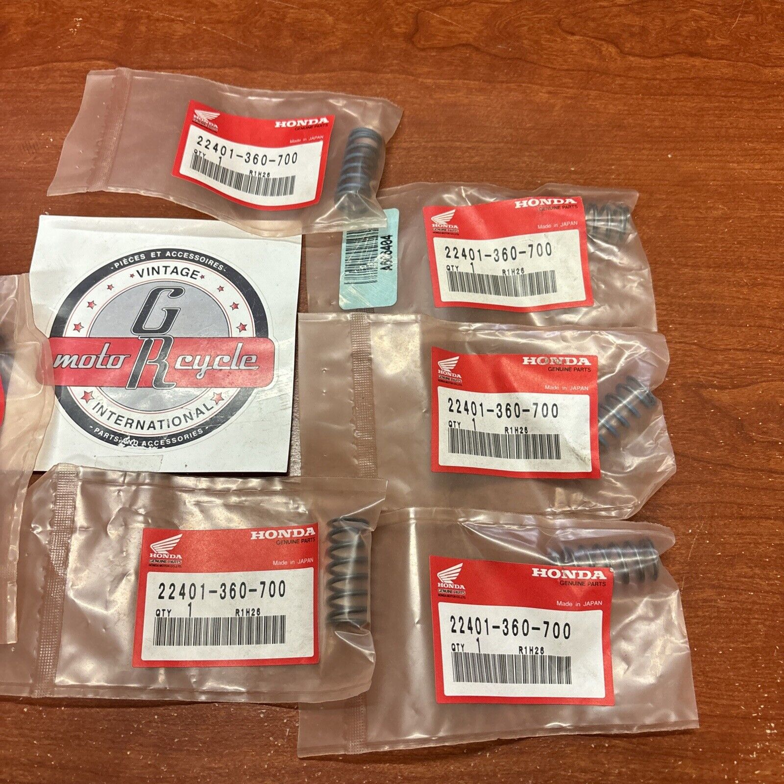 NOS Honda CR125M MR175 CLUTCH SPRING QTY.6 22401-360-700 H165