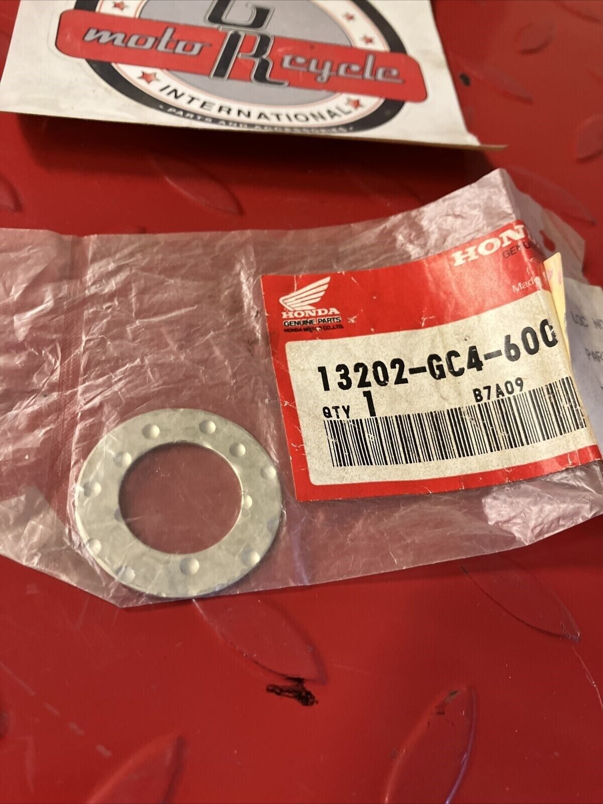 NOS HONDA CR80R CR80R PLATE 13202-GC4-600 H24