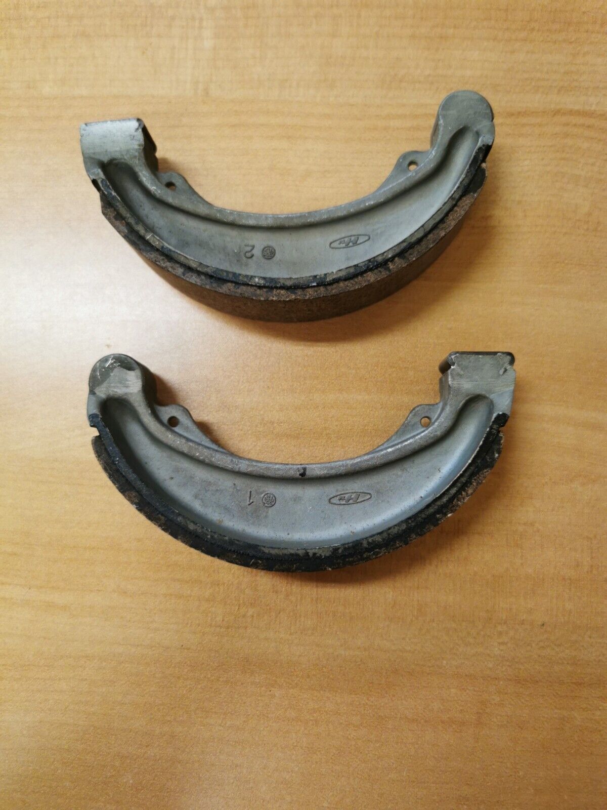 NOS HONDA NX125  CH250  1987 - 1990 SHOE RR  BRAKE  43120-KS4-016  H23