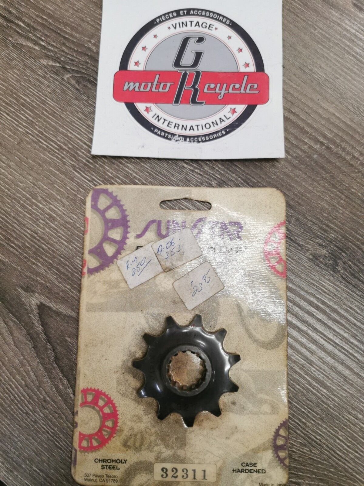NOS SUNSTAR DR-Z250 DR250 RM250  520 Front Countershaft Sprocket 11T  32311 J19