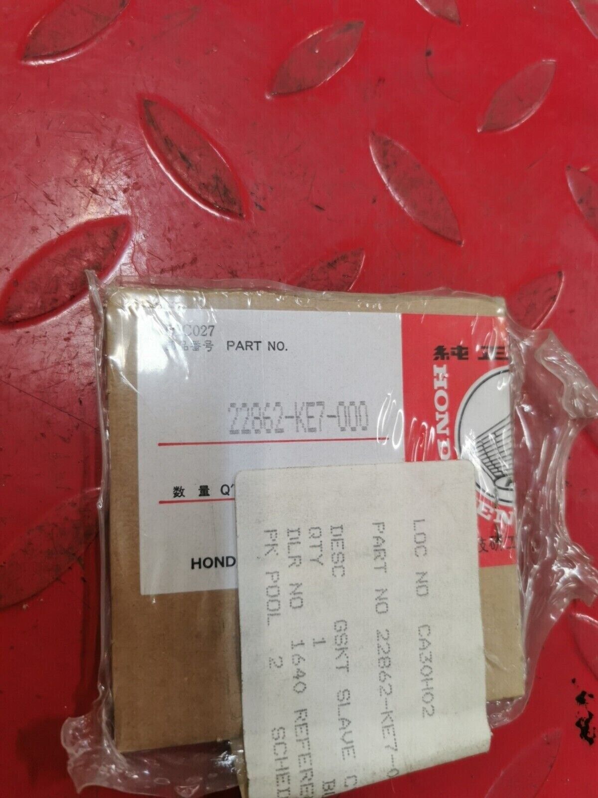 NOS Honda 1991 ST1100 VF500F VFR700F GASKET, SLAVE CYLINDER 22862-KE7-000 H28