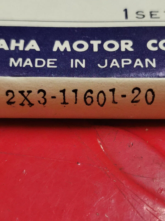 NOS YAMAHA PISTON RING SET 2X3-11601-20 SUPERCEDED 3R3-11601-20-00  Y32