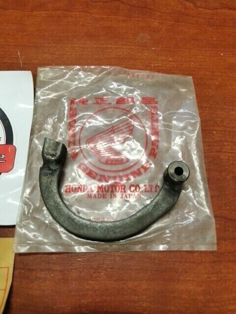 NOS Honda CB250 CB360 CJ250 CJ360 ARM CAM CHAIN TENSIONER 14501-369-010 H73