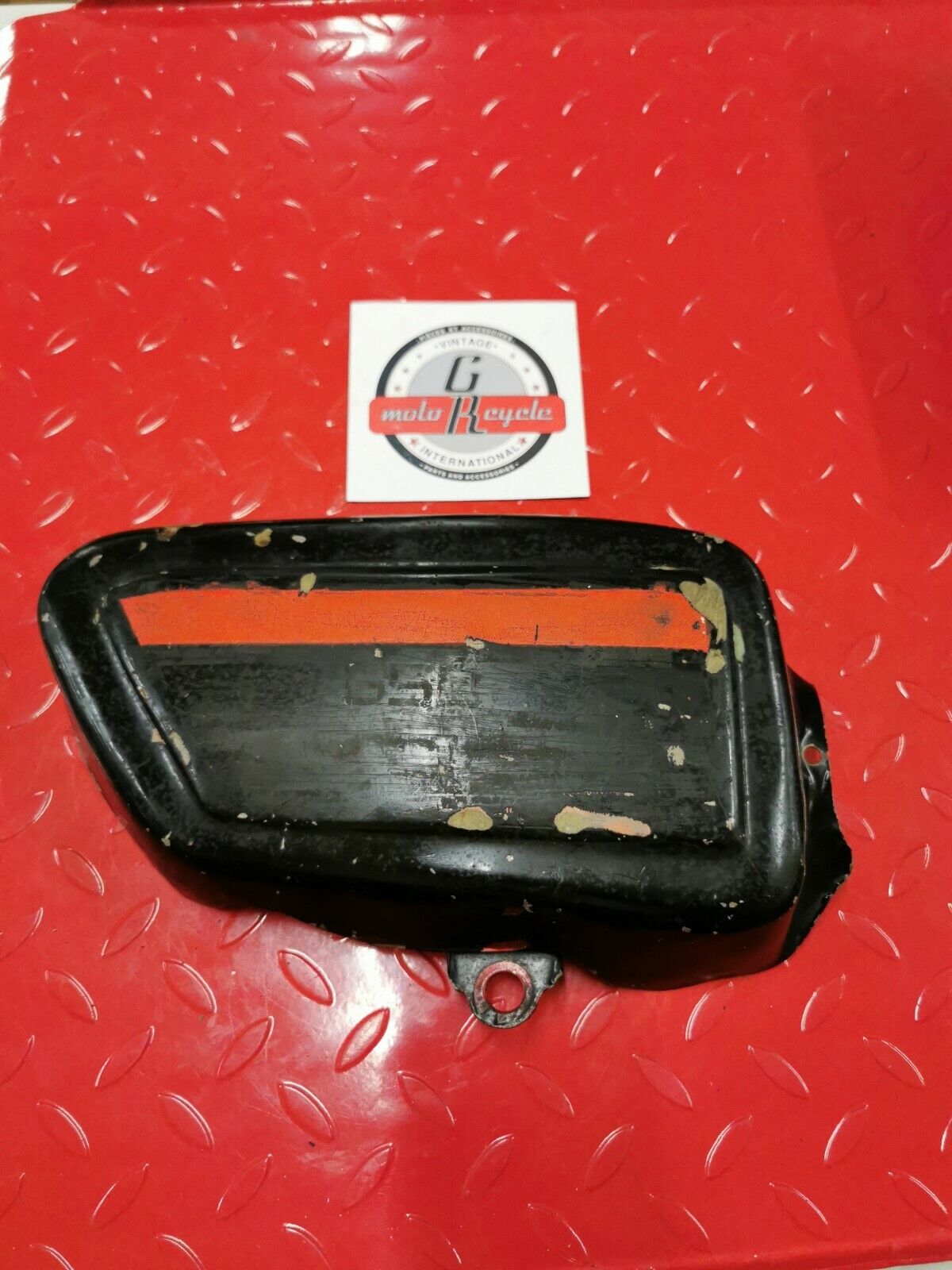 Yamaha XS650 1976 right side cover panel fairing 1975
