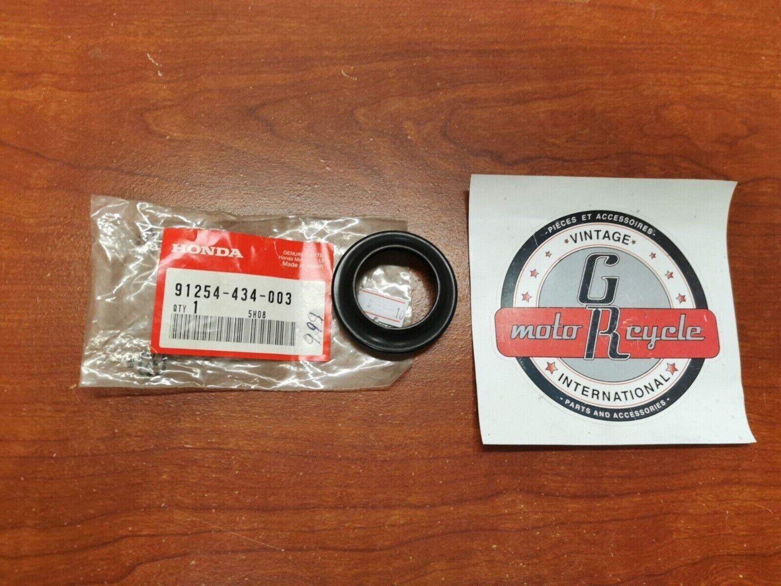 NOS Honda GB500 ATC250 ATC350 CB650 CB750 GL500 DUST SEAL 91254-434-003 H64