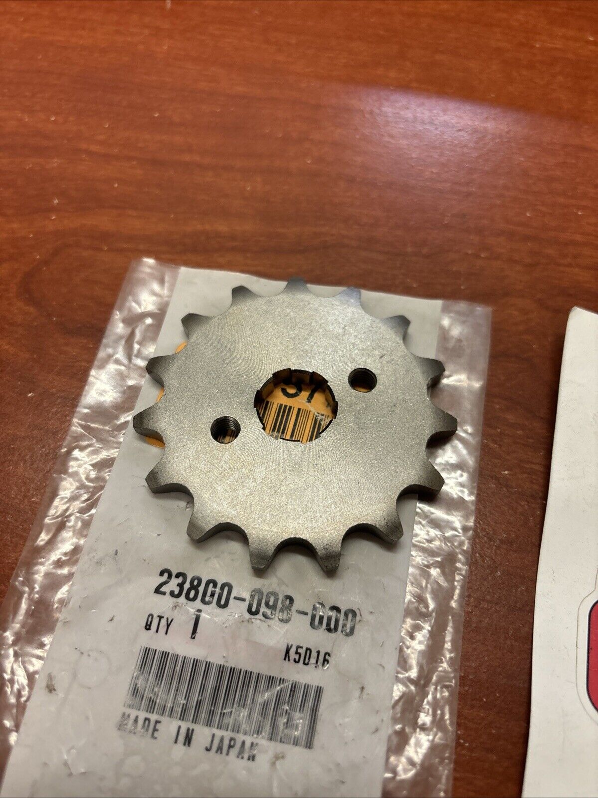 NOS Honda CT70 CR80R NSR50 ST50 ST70 DRIVE SPROCKET 23800-098-000 H141