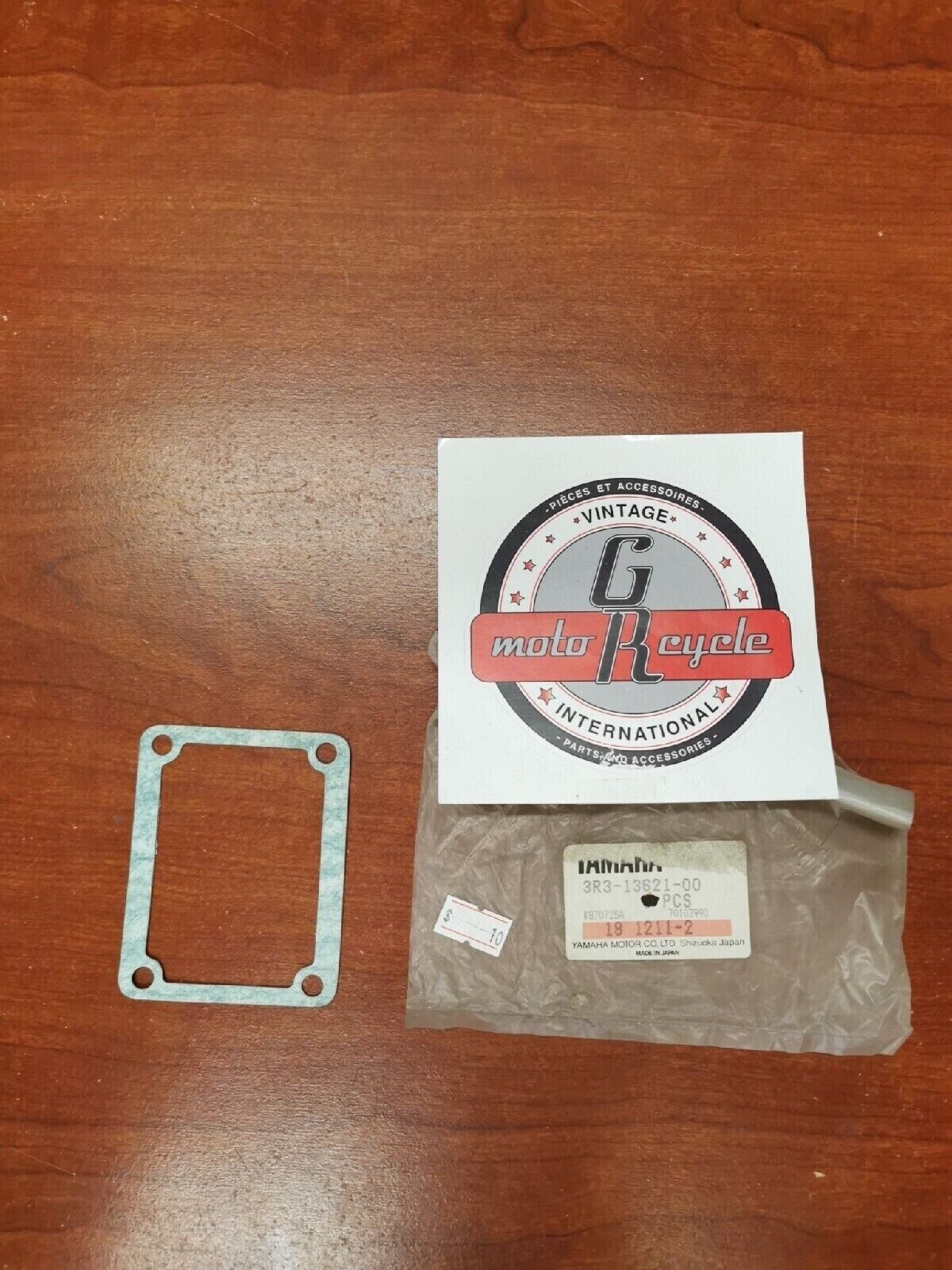 NOS Yamaha 1980 - 84 YZ125 1980 - 83 IT175 VALVE SEAT GASKET 3R3-13621-01-00 Y78
