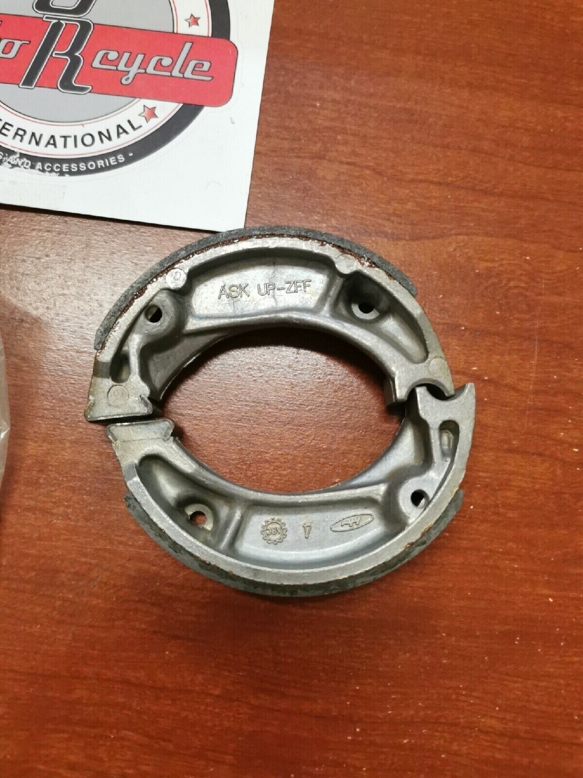 NOS Honda XR80 XR100 NU50 CH80 BRAKE SHOE SET 06450-KJ2-305 H35