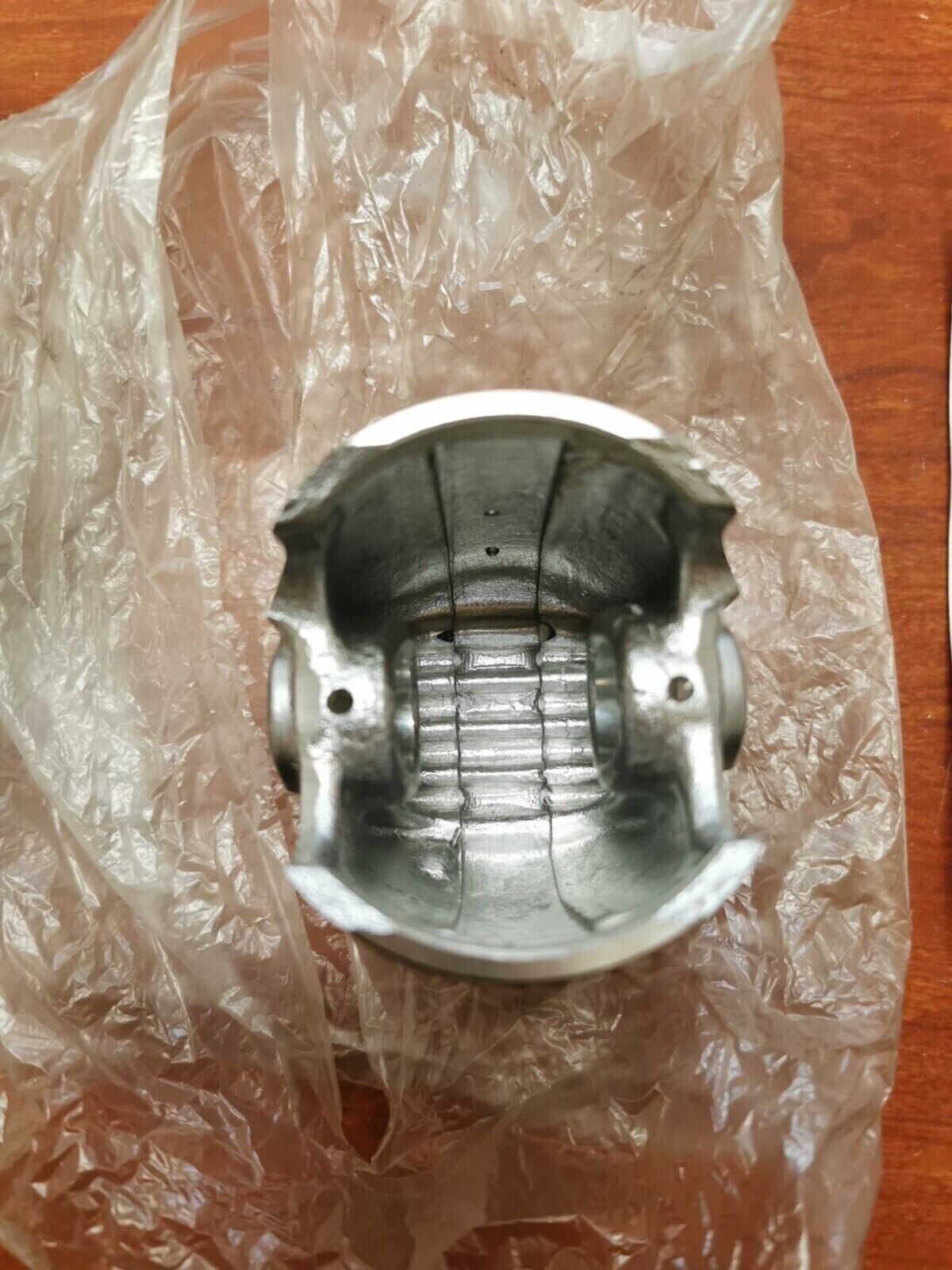 NOS SUZUKI 1984 RM125 PISTON OS. 0.25 12110-14503-025 SUB. 12103-14840-025 S30