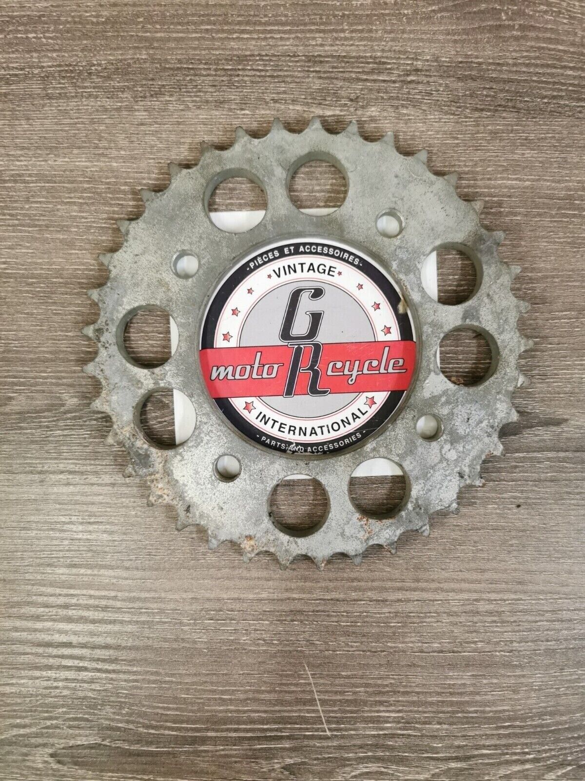 NOS HONDA CB550 1976 - 1978 SPROCKET  FINAL DRIVEN 37T 41201-374-000  H60