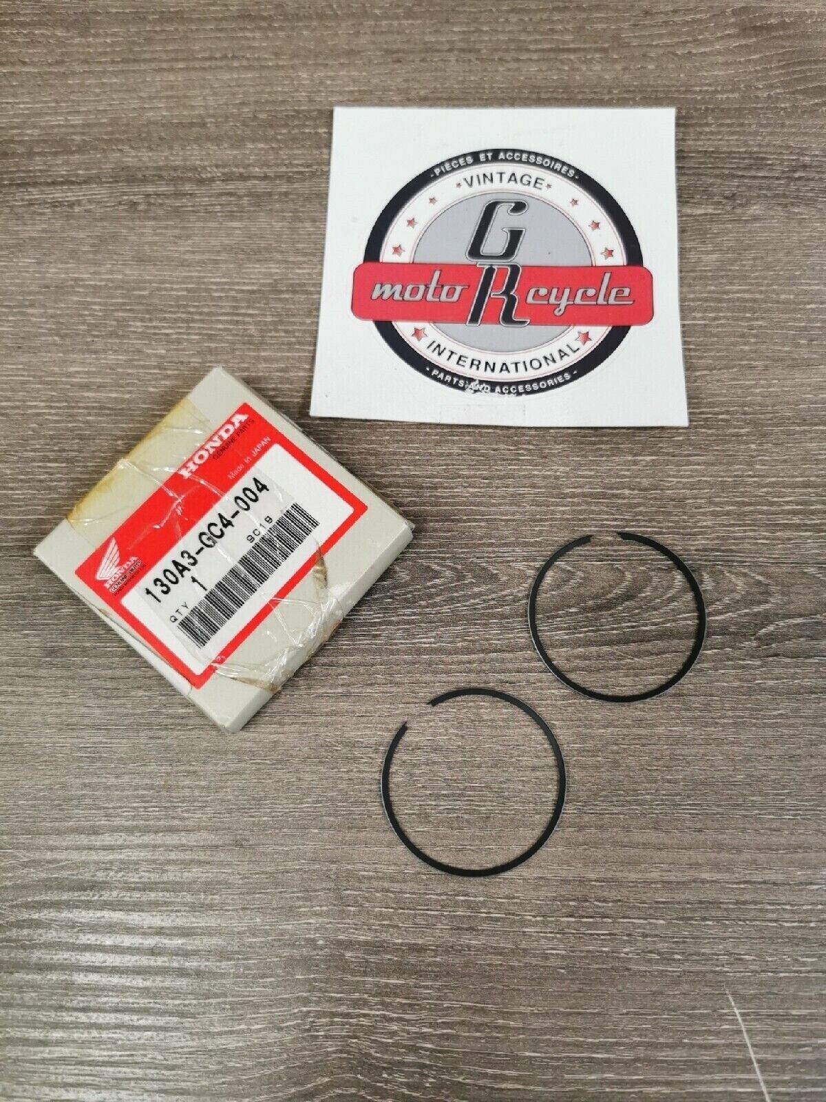 NOS HONDA CR80 1982 - 1984 PISTON RING 0.50 130A3-GC4-004 H47