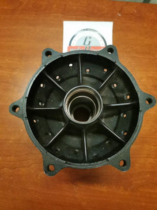 NOS Yamaha 1986 1987 YZ125 REAR HUB / LOW GLOSS BLK 1LX-25311-01-98 Y85