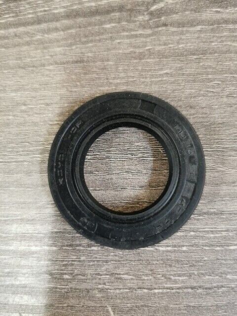 NOS SUZUKI LTF230 1986 1987 LT230G 1985 - 1987 SEAL OIL 28X47X7  09283-28018 S53