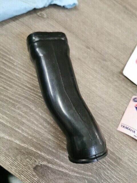 NOS YAMAHA LB802AE LB802AC LB50 AIR CLEANER JOINT 439-14453-00-00 Y170