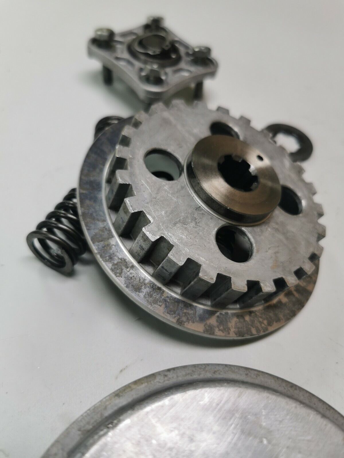 Honda XL80S 1983 clutch basket hub pressure plate 22100-149-000 22121-115-010