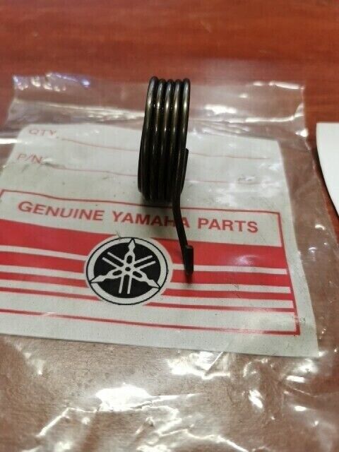 NOS Yamaha DT100 MX100 SPRING TORSION 90508-26041-00 SUB 401-15665-00-00 Y119