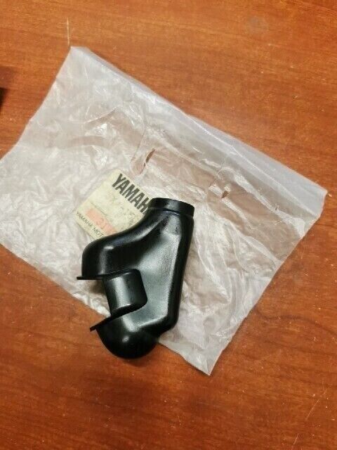 NOS Yamaha 1982 - 1985 YZ125 KICK LEVER COVER 5X4-15618-00-00 Y107