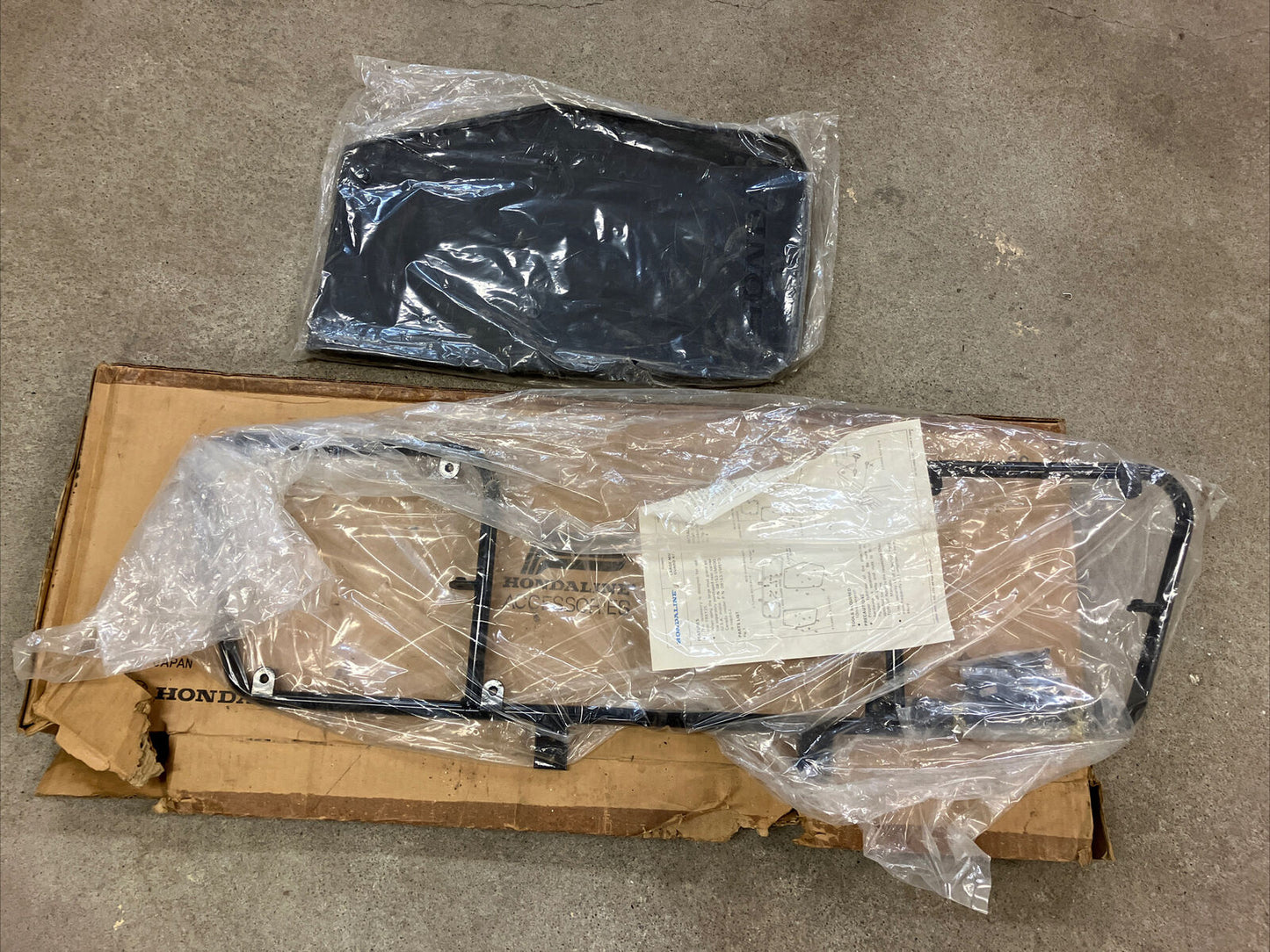 NOS Honda TRX125 hondaline large long mud flap guard kit 08156-vm600