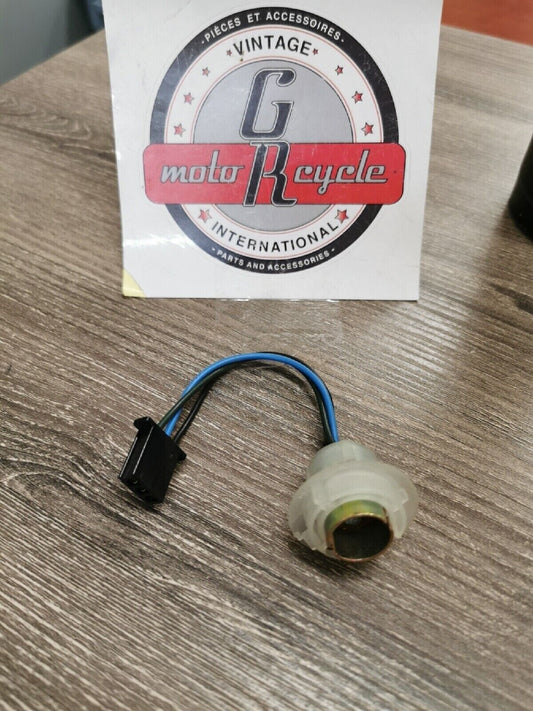 NOS YAMAHA XVZ12KC2  XVZ13DTC   TURN SIGNAL CORD  26H-8331E-00 Y54