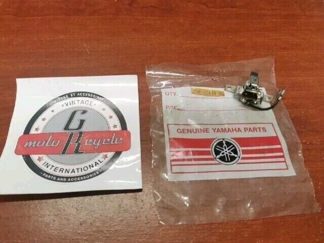 NOS Yamaha DS7 R5 RD250 RD350 BRUSH HOLDER 360-81619-20-00 Y162