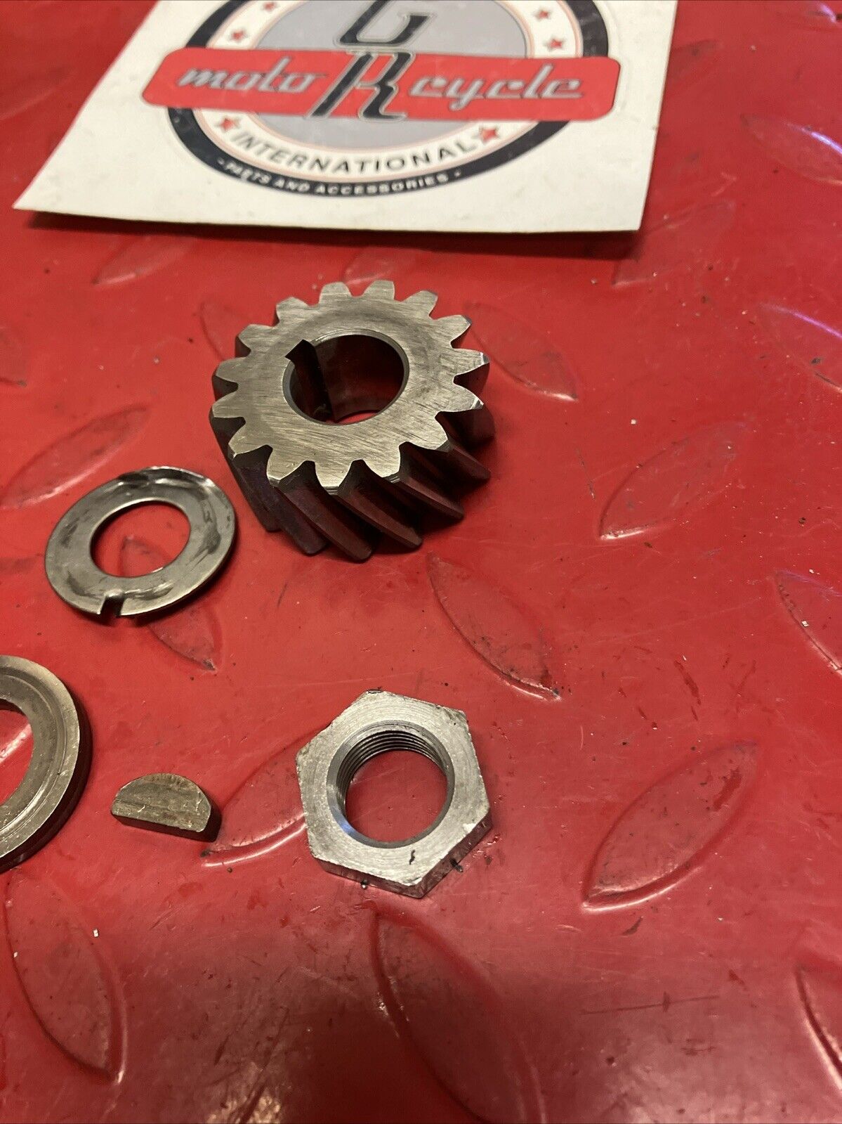 Suzuki RV90 1975 crankshaft crank shaft primary drive gear